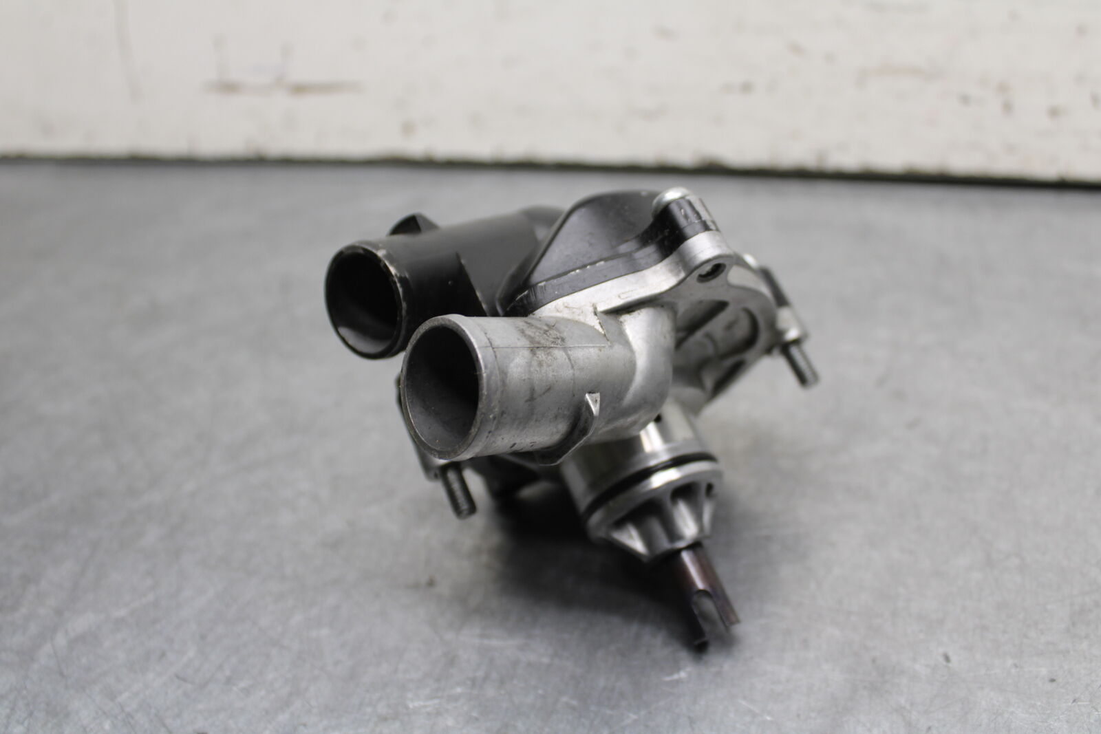 06-07 SUZUKI GSXR750 ENGINE WATER COOLANT PUMP  17400-01H00 BB670