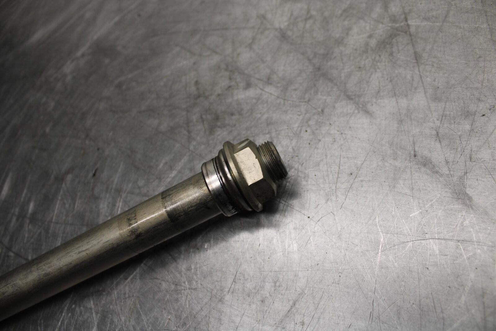 11-21 SUZUKI GSXR750 FRONT WHEEL RIM AXLE PIVOT BOLT BB492