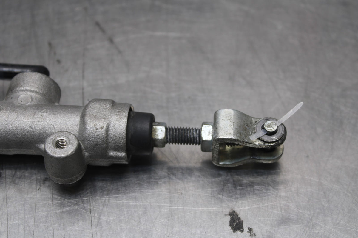 08-10 SUZUKI GSXR 600 REAR BACK BRAKE MASTER CYLINDER BB765