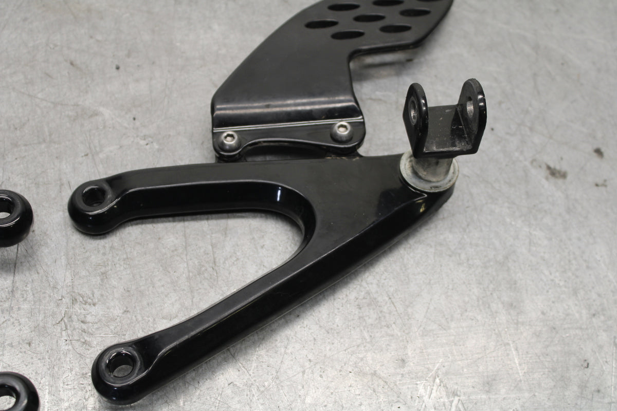 04-06 YAMAHA YZF R1 BLACK POWDER COATED LEFT RIGHT REARSET REAR SET BB659 