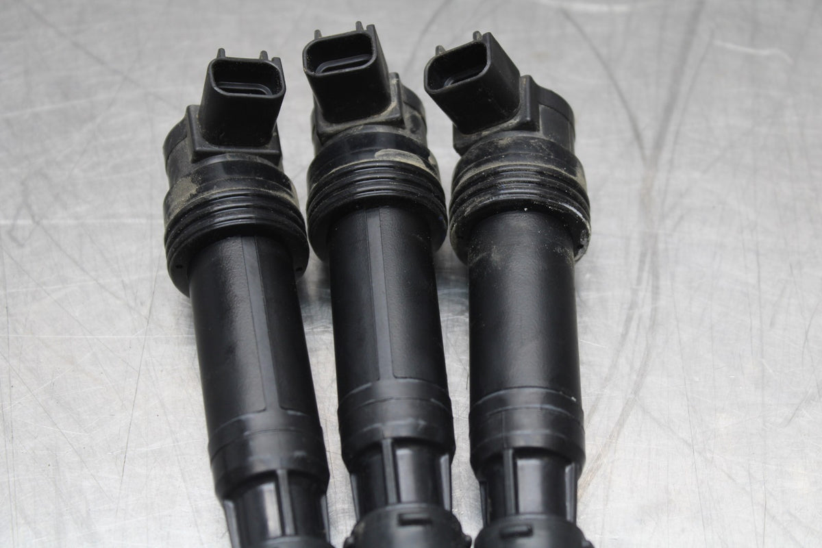 14 TRIUMPH STREET TRIPLE ABS IGNITION COILS COIL SPARK PLUG CAPS BB808