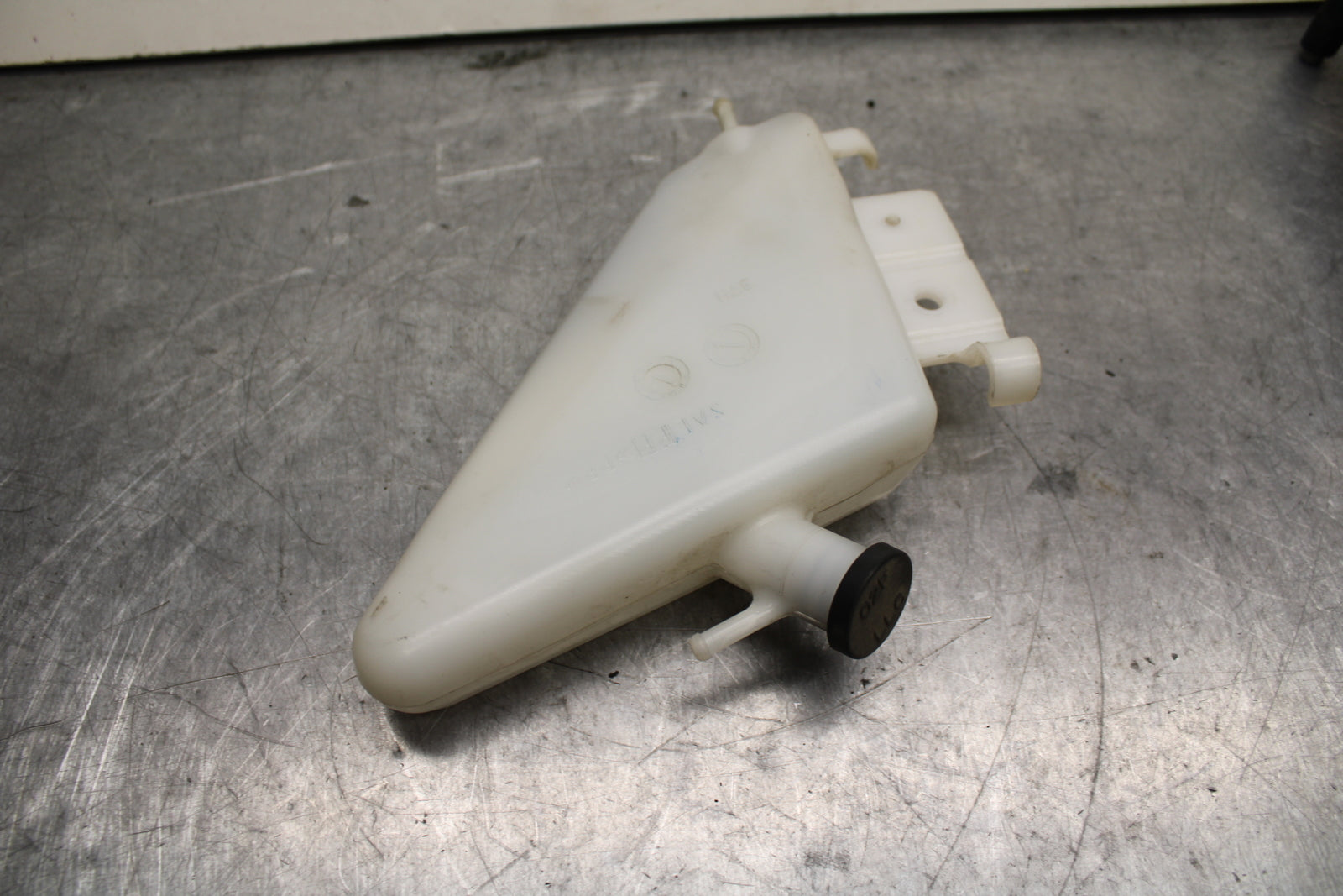 08-10 SUZUKI GSXR750 COOLANT WATER TANK RESERVOIR BOTTLE BB119