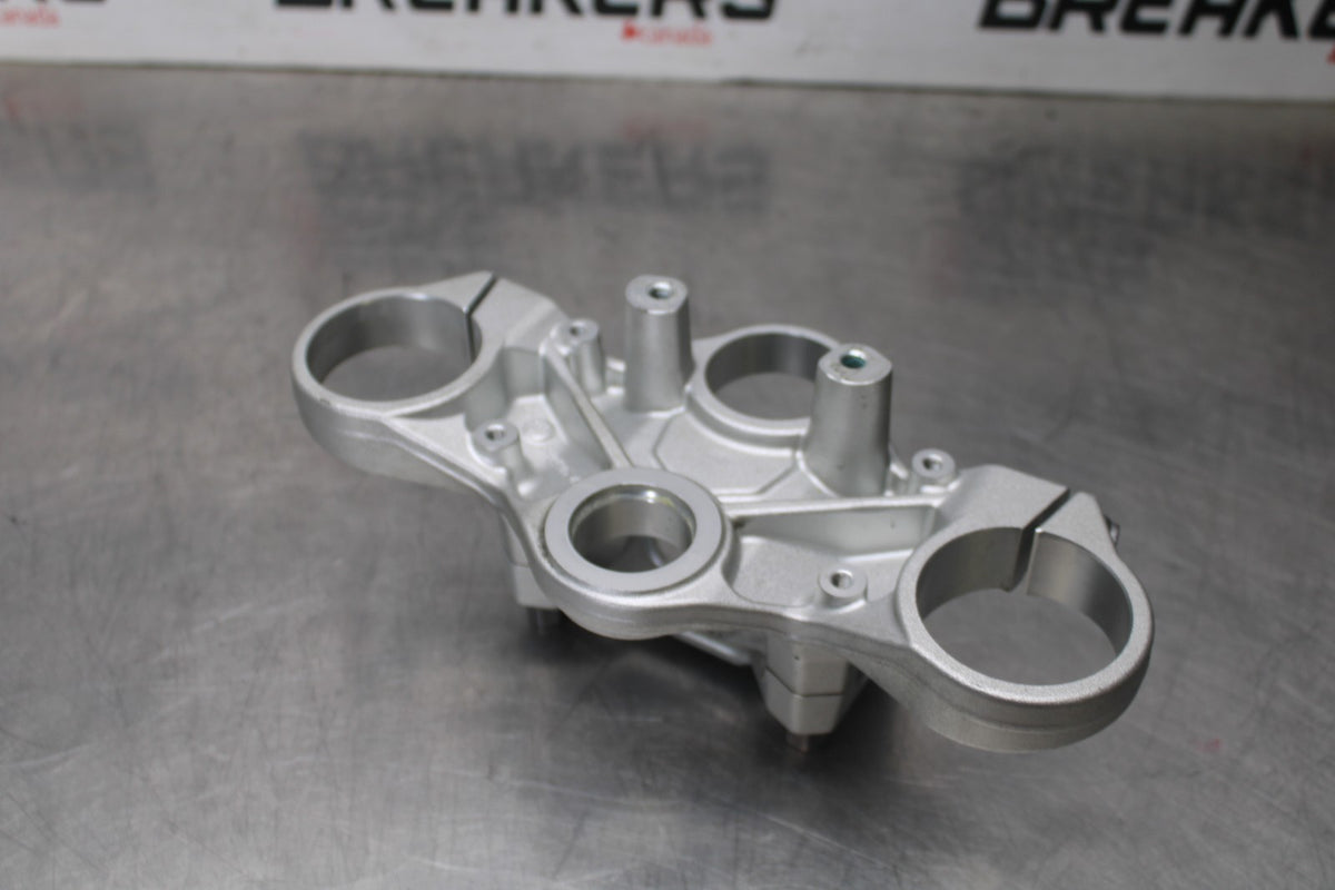 20-23 BMW F900R FORKS UPPER TRIPLE TREE CLAMP BB923