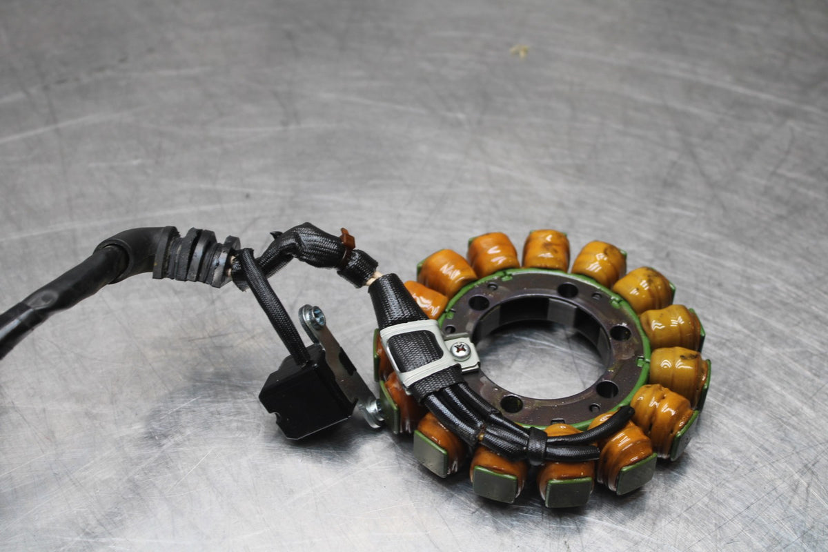 18 YAMAHA YZF R1  STATOR GENERATOR ALTERNATOR MAGNETO BB838