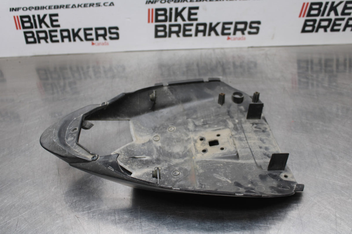 08 KAWASAKI NINJA ZX10R REAR BACK TAIL FAIRING COWL SHROUD BB201