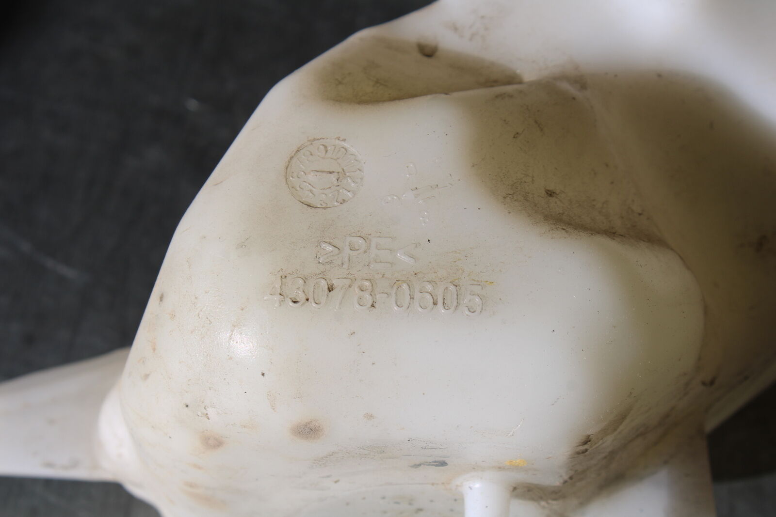 19-22 KAWASAKI Z400 COOLANT WATER TANK RESERVOIR BOTTLE BB708