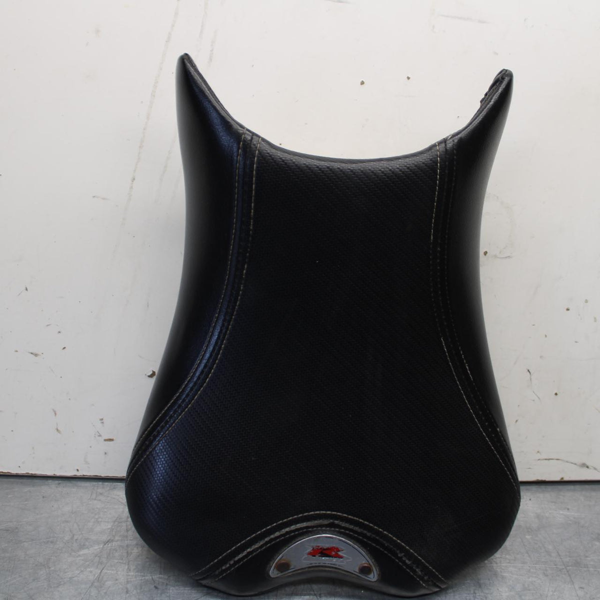 06-07 SUZUKI GSXR750 AFTERMARKET FRONT DRIVERS SEAT PAD SADDLE  BB613