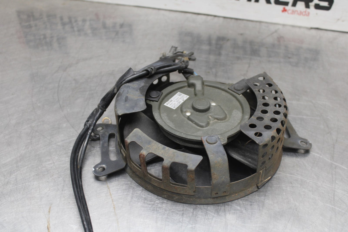97 KAWASAKI VULCAN 1500 VN1500D CLASSIC ENGINE RADIATOR COOLING FAN BB936