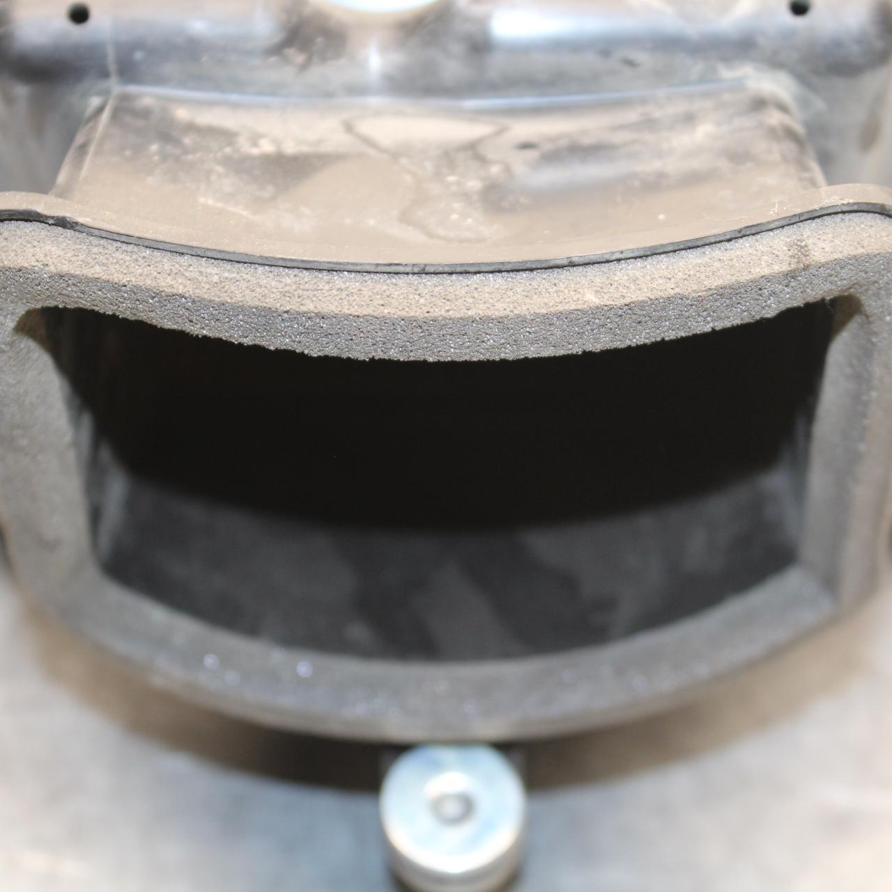 21 KAWASAKI NINJA ZX6R AIRBOX AIR INTAKE FILTER BOX 11010-0893 BB647