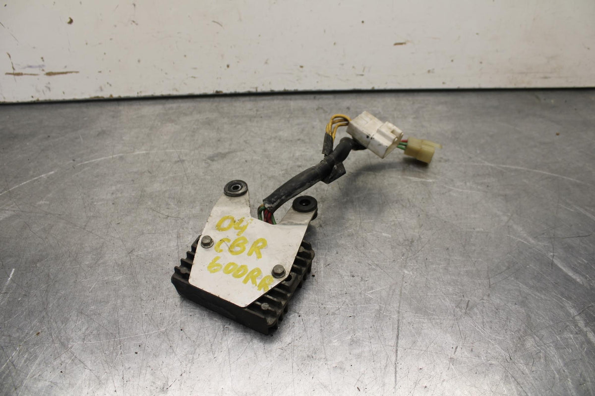 05-06 HONDA CBR600RR RECTIFIER VOLTAGE REGULATOR 31600-MEE-872 BB624