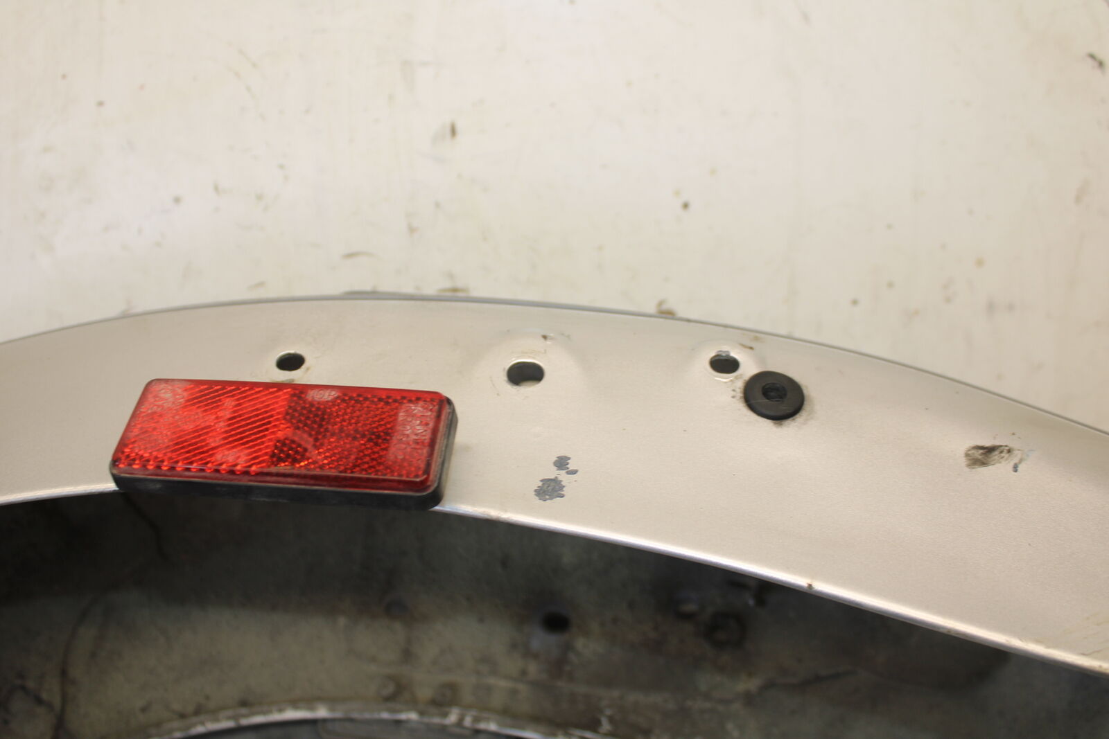 87-03 SUZUKI INTRUDER 1400 VS1400GLP REAR BACK WHEEL FENDER MUD GUARD BB702