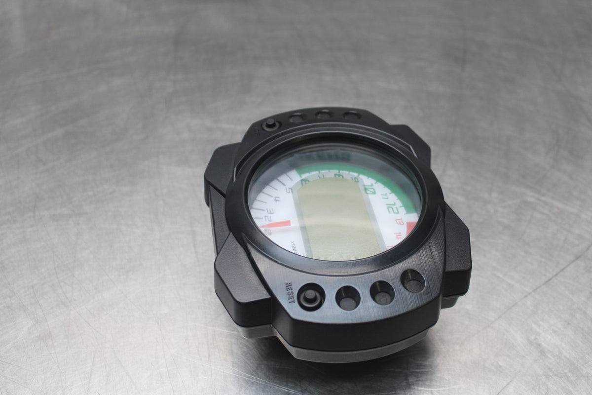 08 KAWASAKI NINJA ZX10R SPEEDO TACH GAUGES DISPLAY CLUSTER SPEEDOMETER BB902