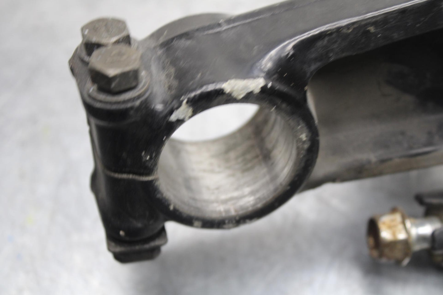 80-81 SUZUKI GS1000GL FRONT FORKS CLAMP LOWER TRIPLE TREE STEM BB103