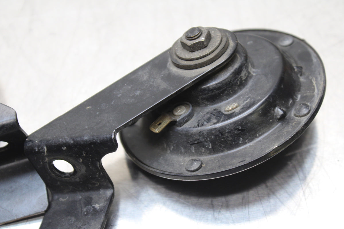 86 SUZUKI GS750ES HORN SIGNAL SET BB140