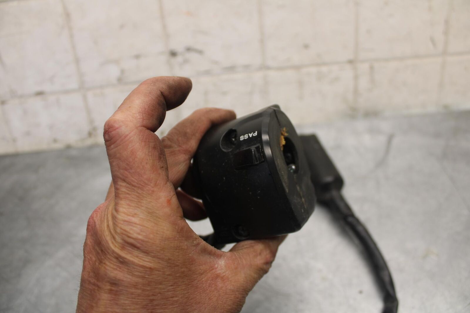 2015 Kawasaki Ninja 300 EX300B ABS LEFT CLIP ON HANDLE HORN SIGNALS SWITCH BB518