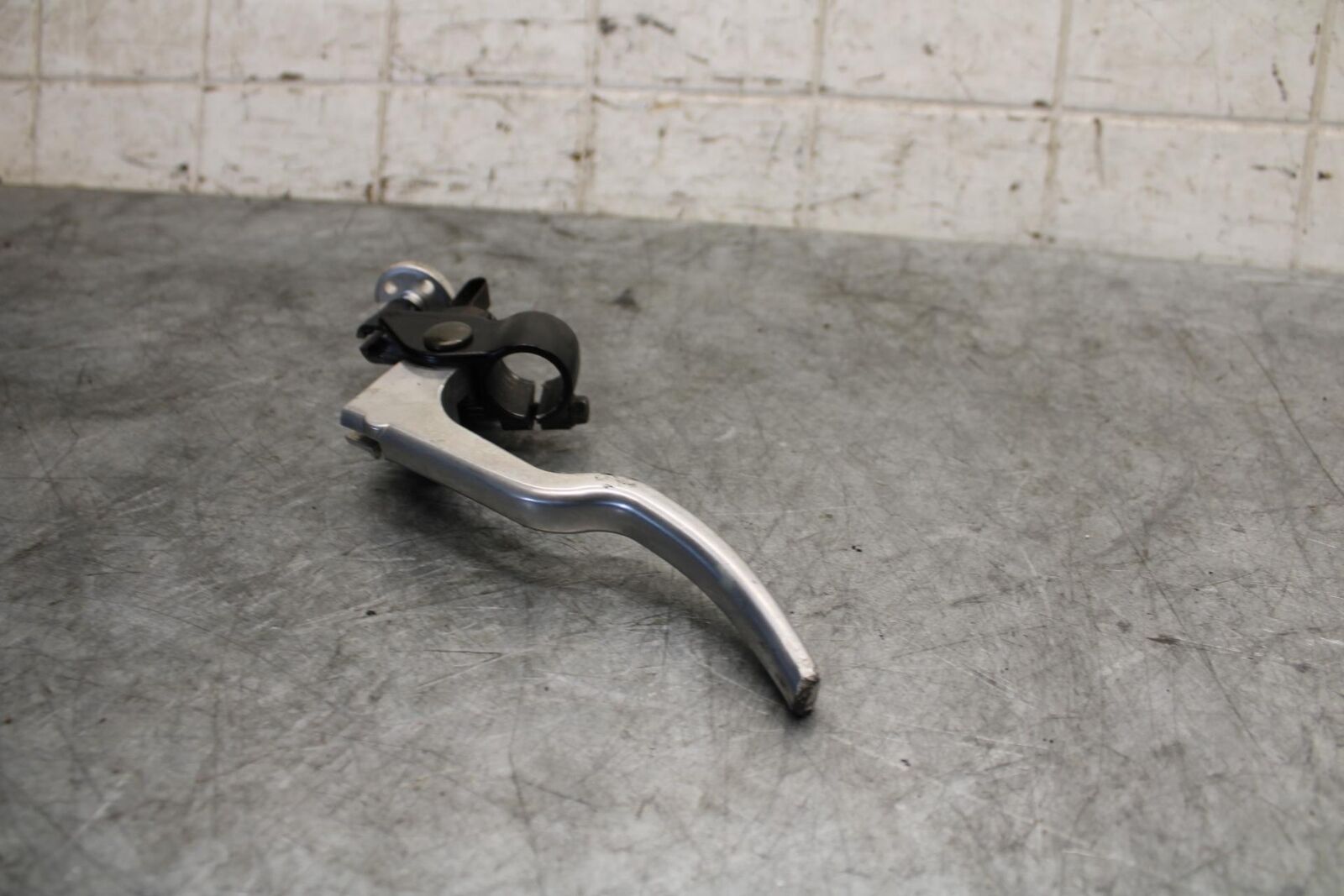 06-07 SUZUKI GSXR750 CLUTCH PERCH MOUNT WITH LEVER  BB543