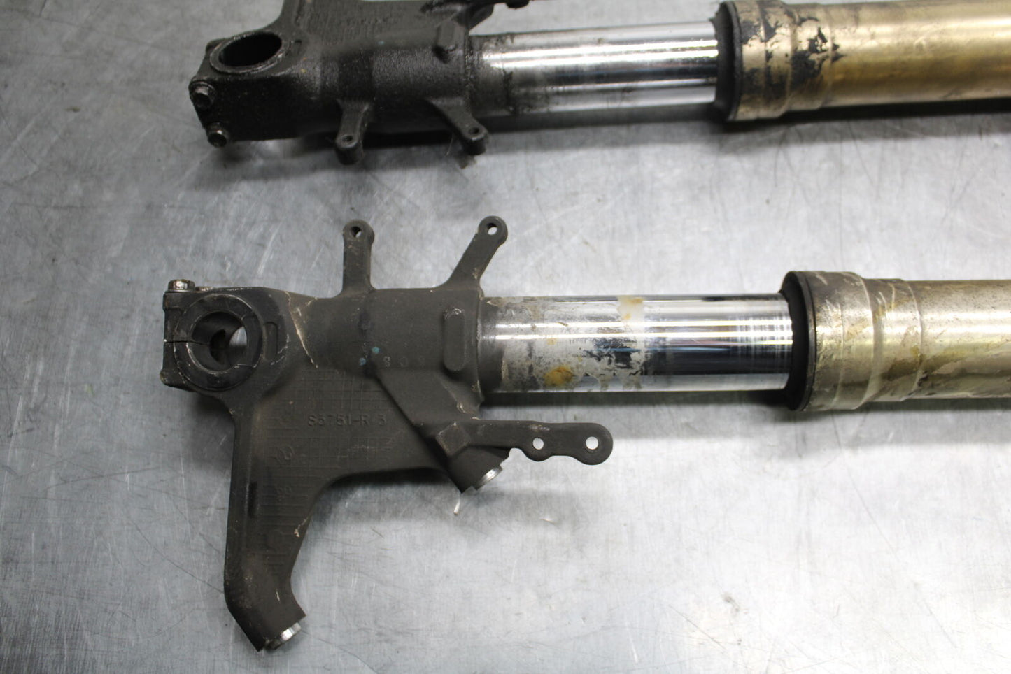 06-07 SUZUKI GSXR 600 FRONT FORKS SHOCK SUSPENSION SET PAIR BB737