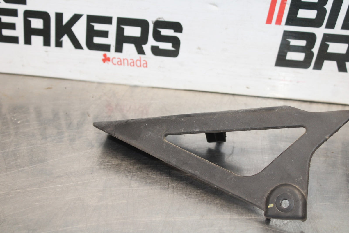 04-05 KAWASAKI NINJA ZX10R REAR BACK DRIVE CHAIN GUARD COVER SHIELD BB931