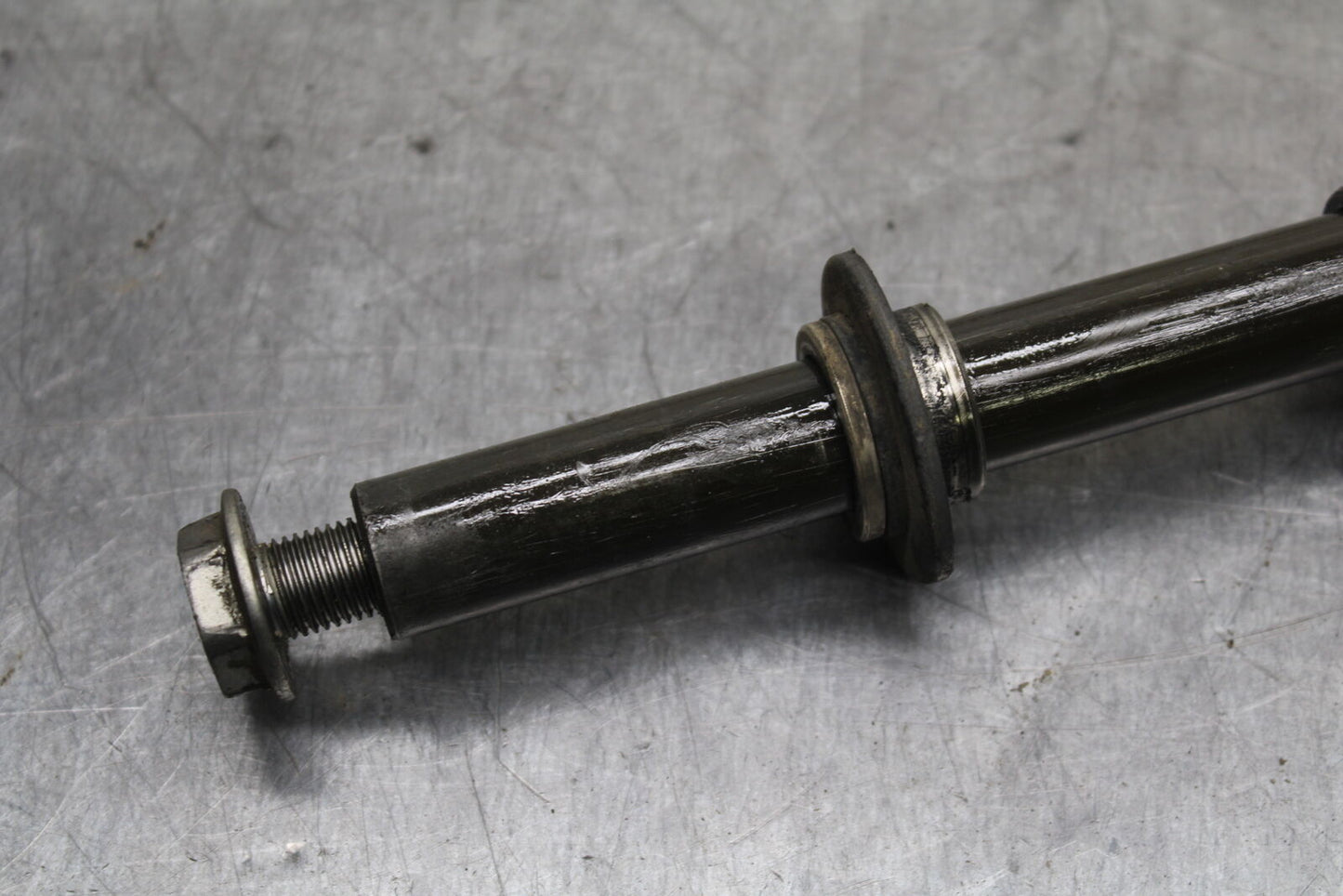 06-07 YAMAHA YZF R6 FRONT WHEEL RIM AXLE PIVOT BOLT BB742