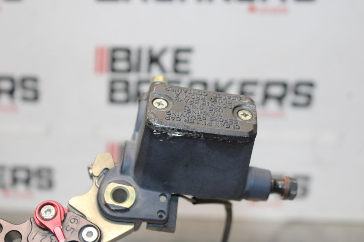 05 DUCATI SUPERSPORT 800 FRONT BRAKE MASTER CYLINDER w/ LEVER BB913