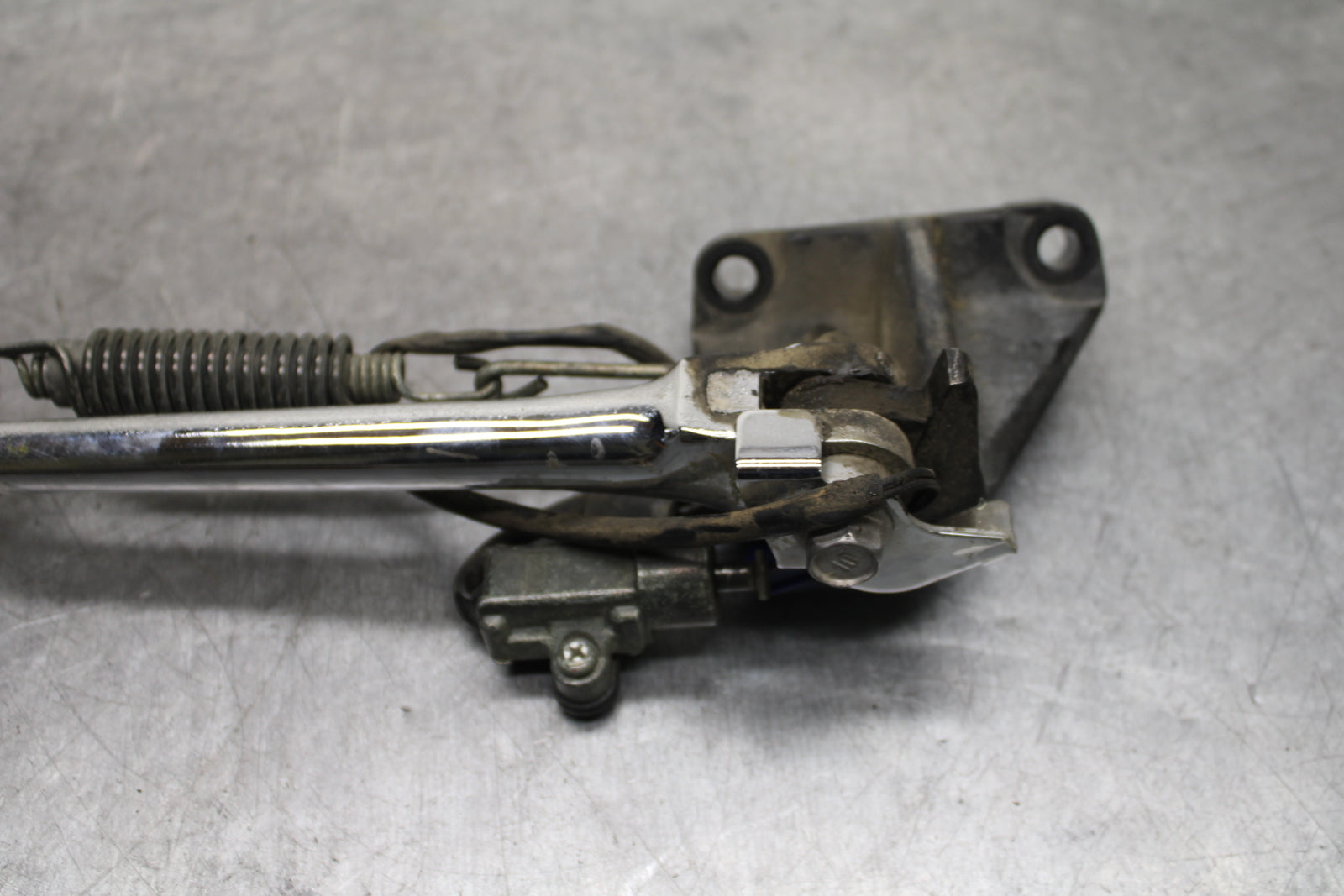 06-07 YAMAHA V STAR 1100 KICKSTAND SIDE KICK STAND BB124