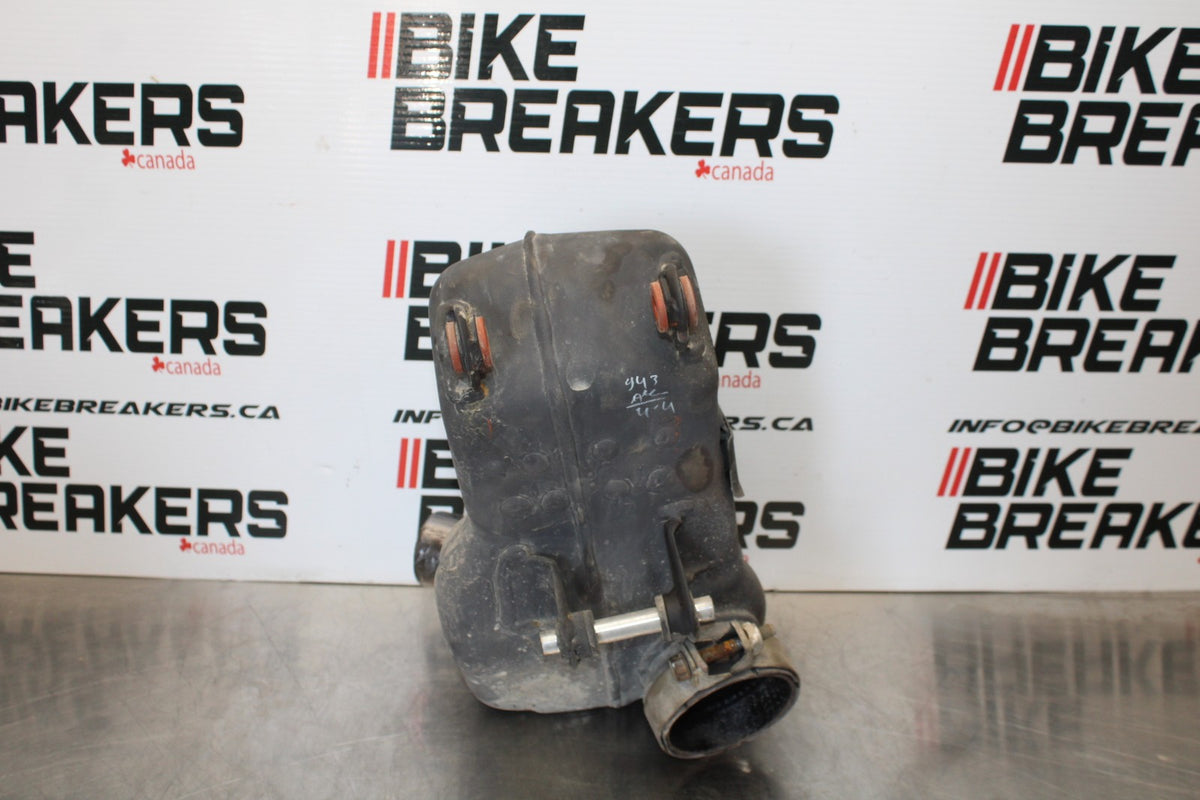 17-22 KTM 390 DUKE EXHAUST PRE-MUFFLER SILENCER CATALYTIC CONVERTER BB180