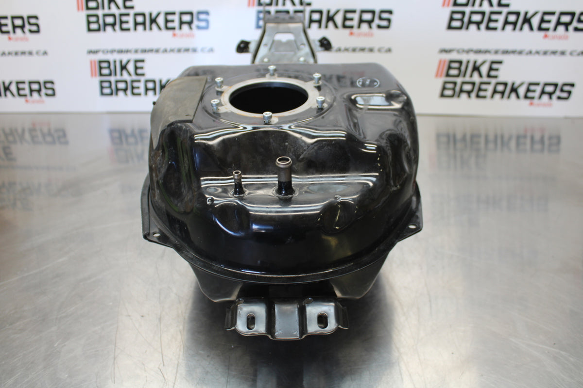 23 YAMAHA YZF R3 GAS TANK FUEL CELL PETROL RESERVOIR BB147