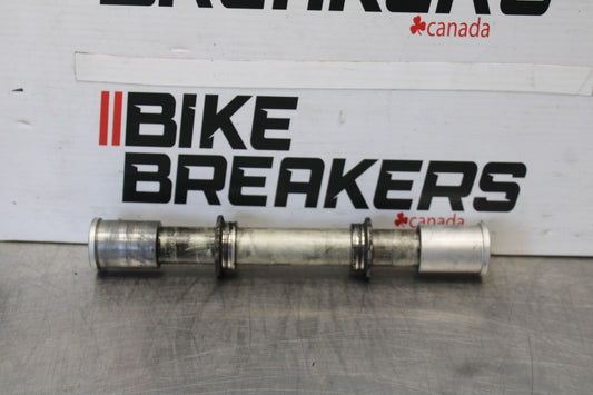 08 KAWASAKI NINJA ZX10R FRONT WHEEL RIM AXLE PIVOT BOLT BB902