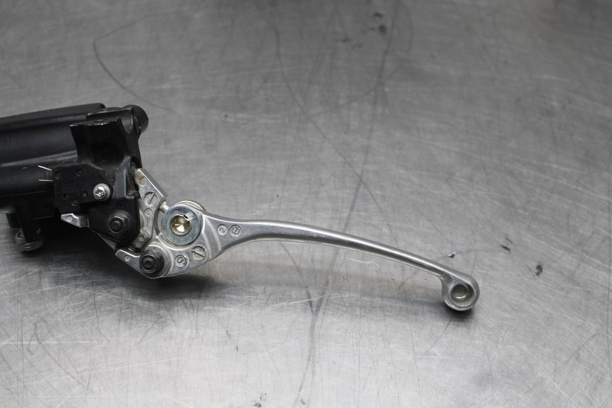 14 TRIUMPH STREET TRIPLE ABS FRONT BRAKE MASTER CYLINDER w/ LEVER BB808