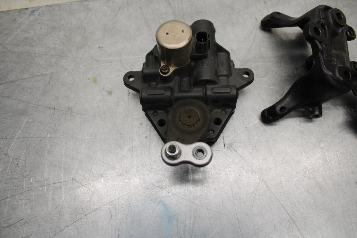 06-07 HONDA CBR1000RR STEERING DAMPER  53700-MEL-023 53740-MEL-000 BB464
