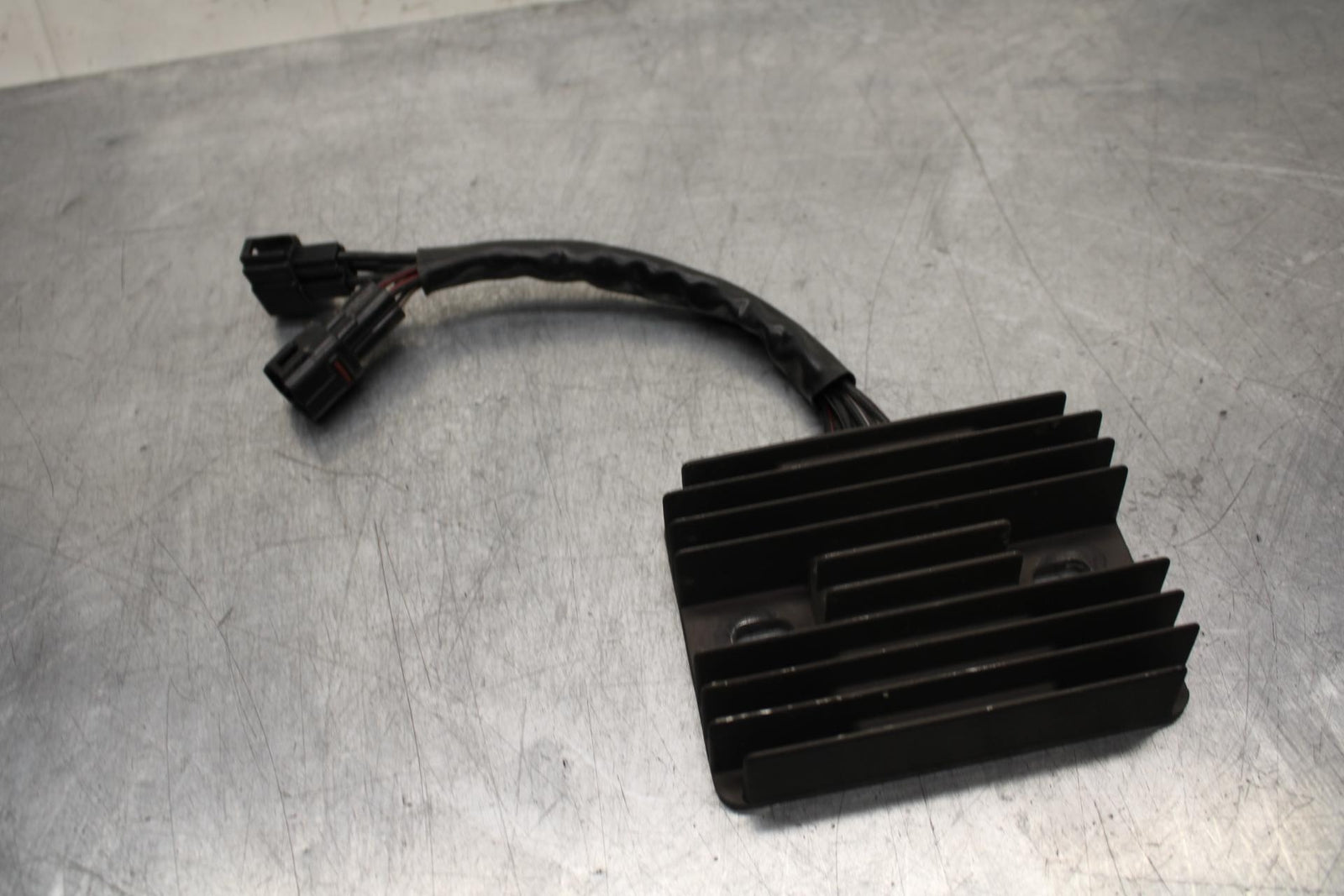 2008 Suzuki GSXR600 RECTIFIER VOLTAGE REGULATOR 32800-18H00 32831-37H00 BB593