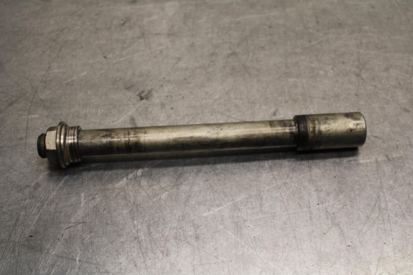 11-23 SUZUKI GSXR 750 FRONT WHEEL RIM AXLE PIVOT BOLT BB630