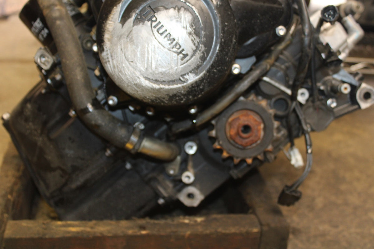 12 TRIUMPH STREET TRIPLE R ENGINE MOTOR BB914