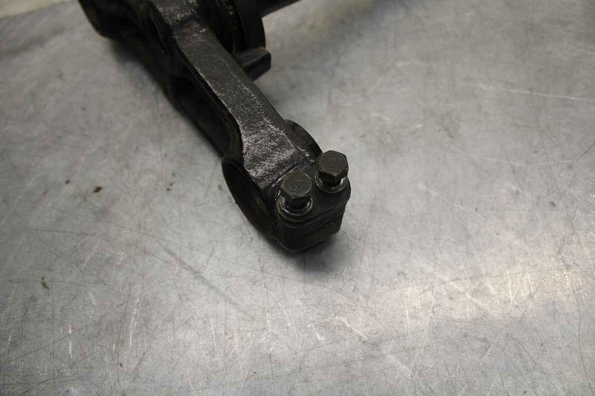 1981 Suzuki GS850G FRONT FORKS CLAMP LOWER TRIPLE TREE STEM BB37