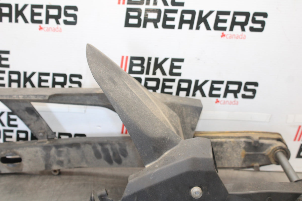 24-25 KAWASAKI NINJA 500 ABS REAR SWINGARM BACK SUSPENSION SWING ARM BB899