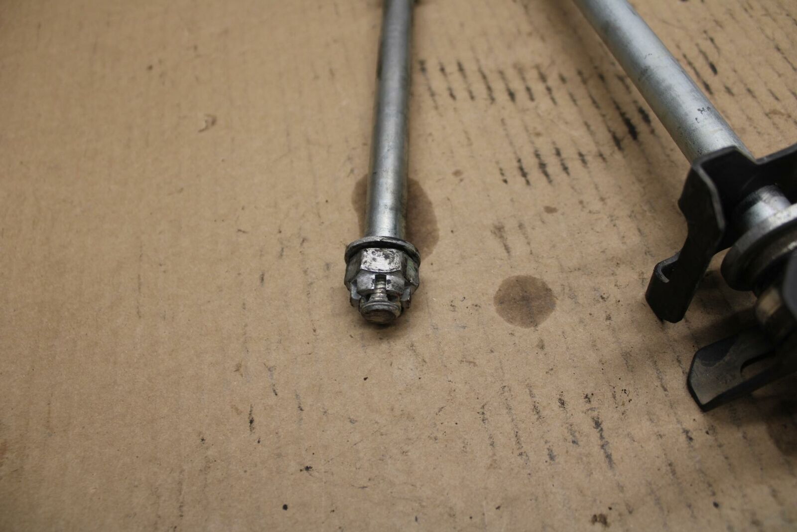 15 KAWASAKI NINJA 300 EX300 ABS REAR FRONT AXLE WHEEL RIM PIVOT BOLT AXEL BB395