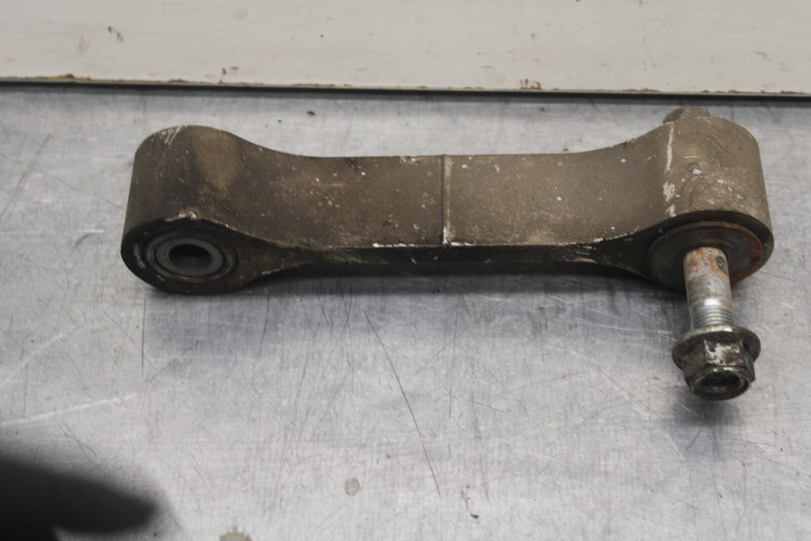 2011 Suzuki GSXR600 REAR DOGBONE SHOCK LINKAGE LINK BB605