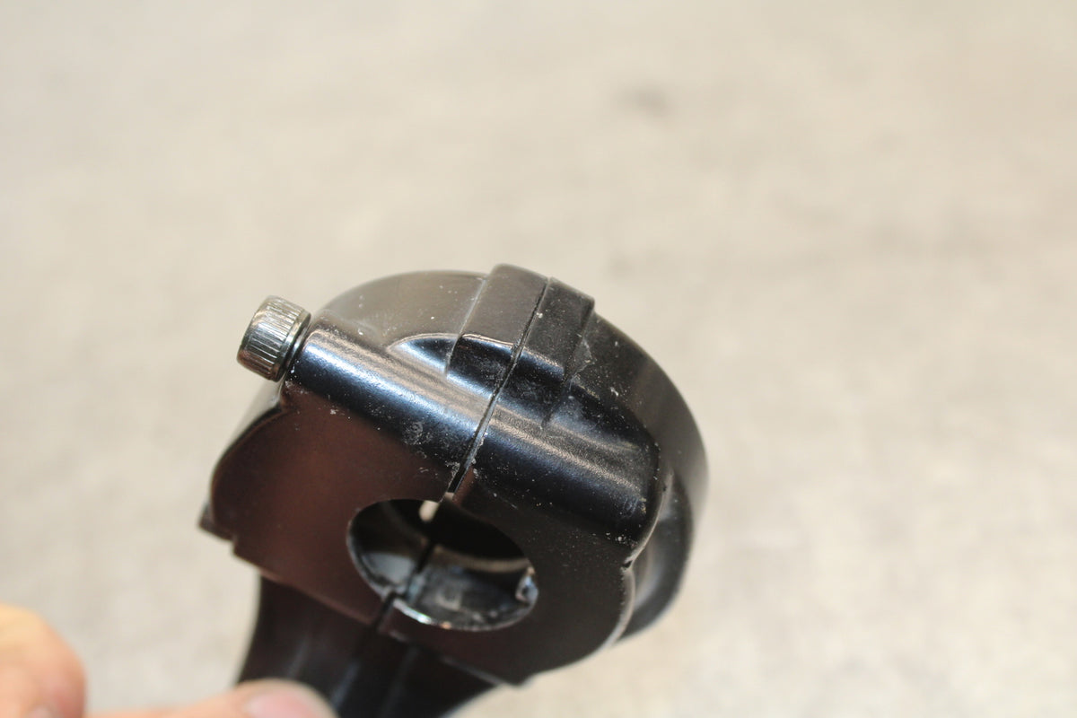 07-08 YAMAHA YZF R1 THROTTLE CABLE LINE HOUSING GUIDE BB675