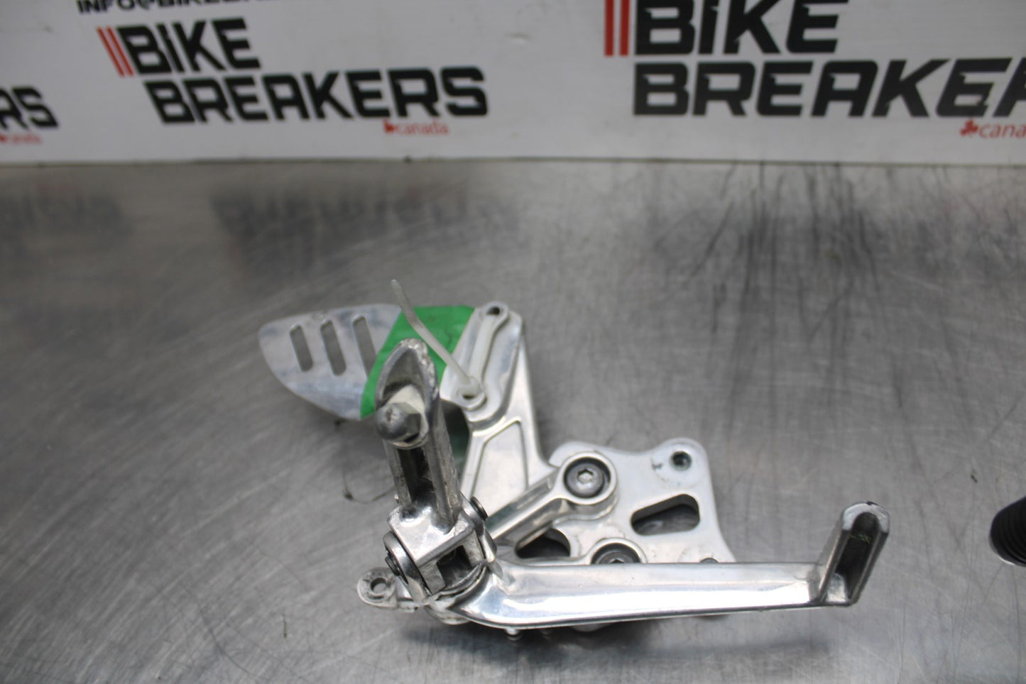 07 SUZUKI GSXR1000 POLISHED  REARSET REAR SET DRIVER PEG BRACKETS BB770
