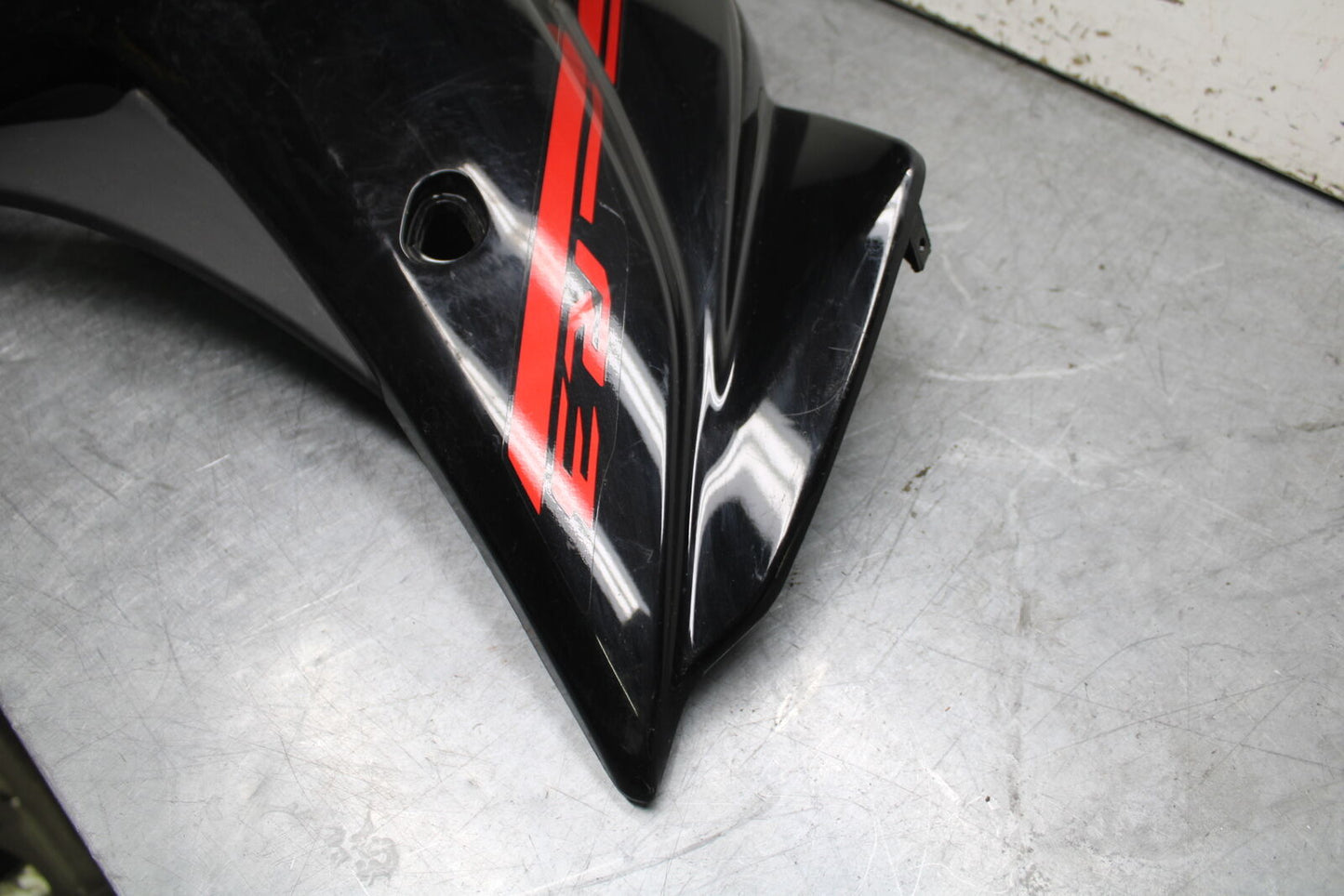 15-17 YAMAHA YZF R3 RIGHT LOWER MID UPPER SIDE FAIRING COWL  BB526