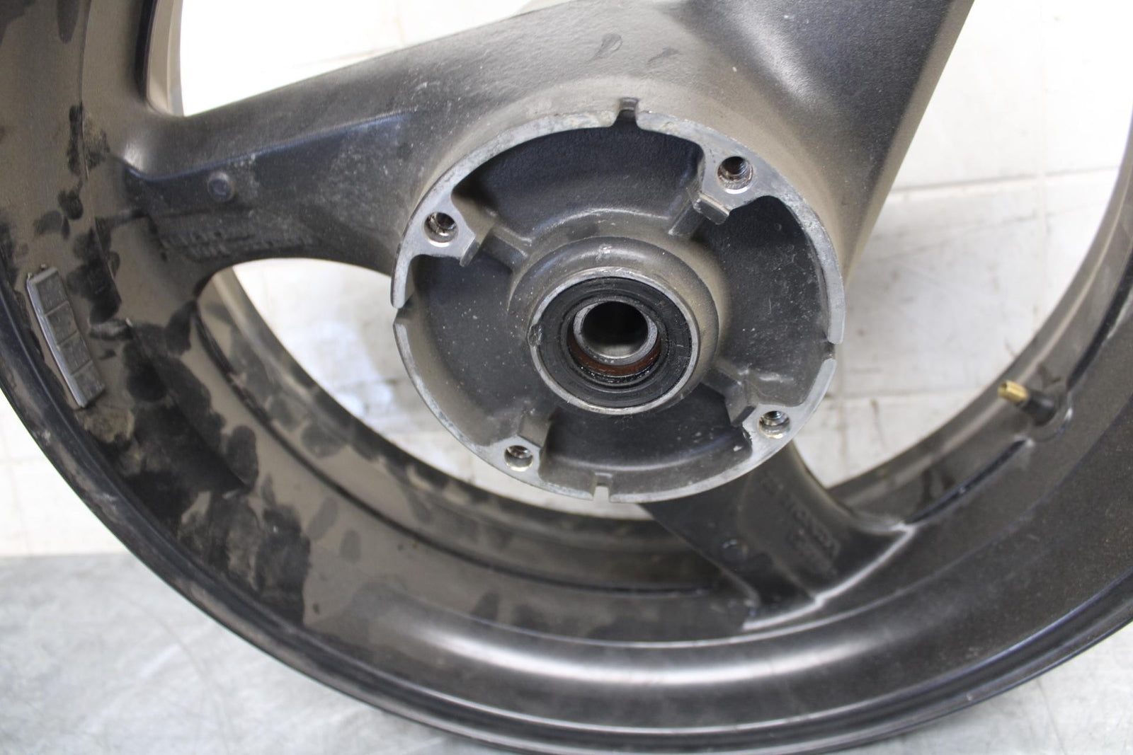 1999 Honda Super Hawk 1000 VTR1000F REAR WHEEL RIM ROTOR BACK BRAKE DISC BB51