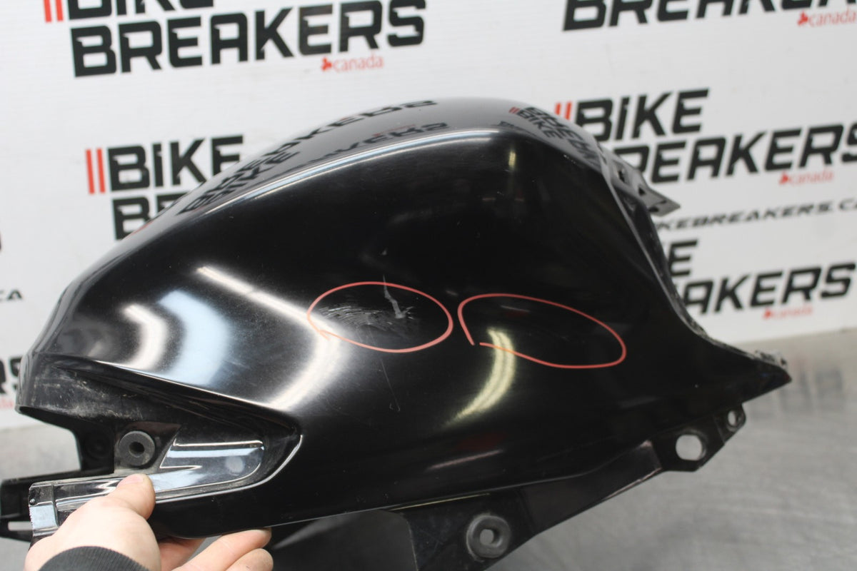 23 YAMAHA YZF R3 GAS TANK FUEL CELL COVER FAIRING COWL BB806