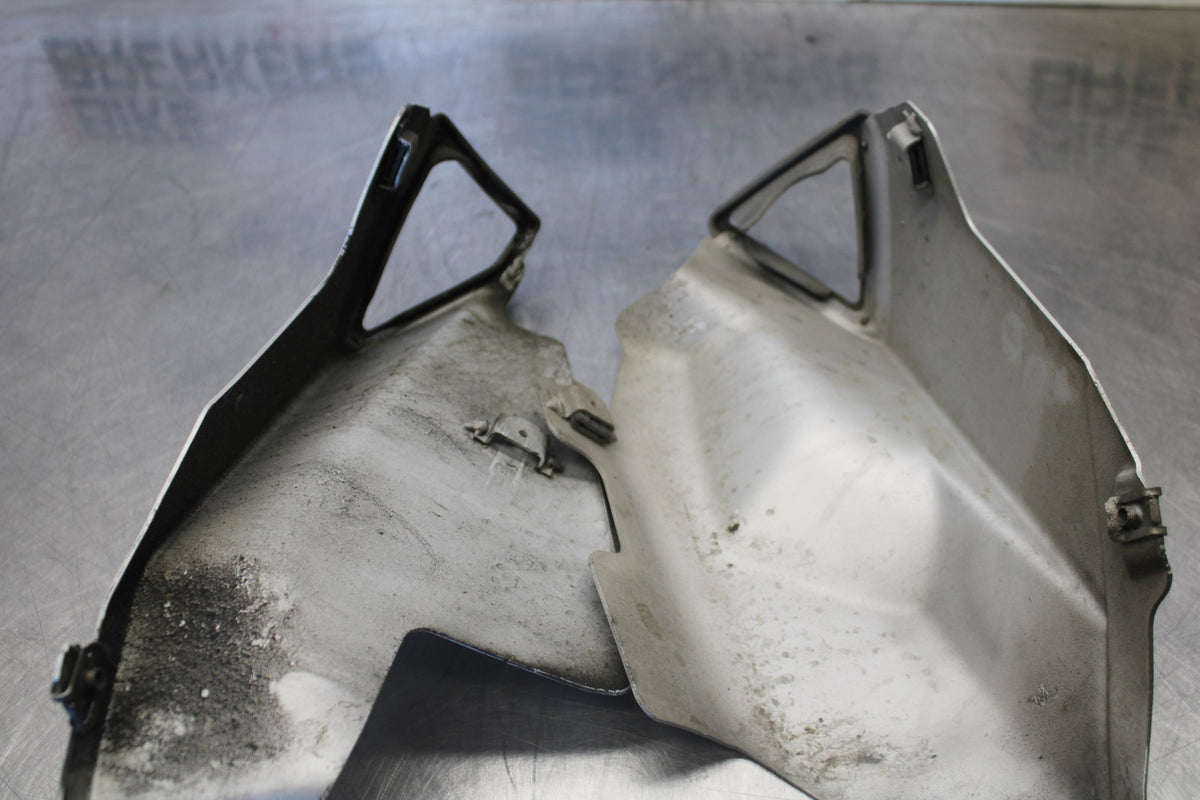 20-23 APRILIA RS660 REAR BACK MUFFLER EXHAUST PIPE COVER HEAT SHIELD GUARD BB889