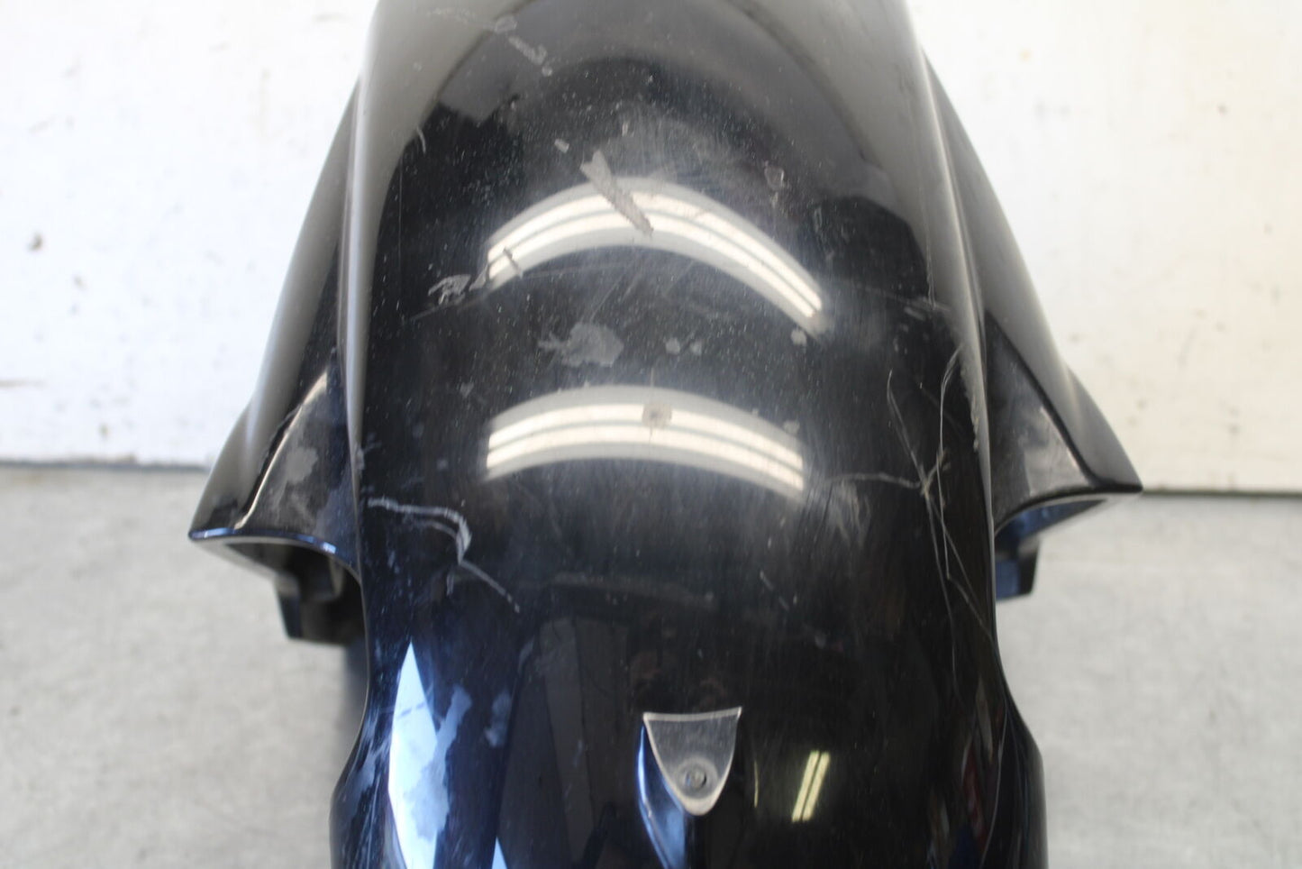 11-24 SUZUKI GSXR750 FRONT WHEEL FENDER COWL FAIRING  BB687