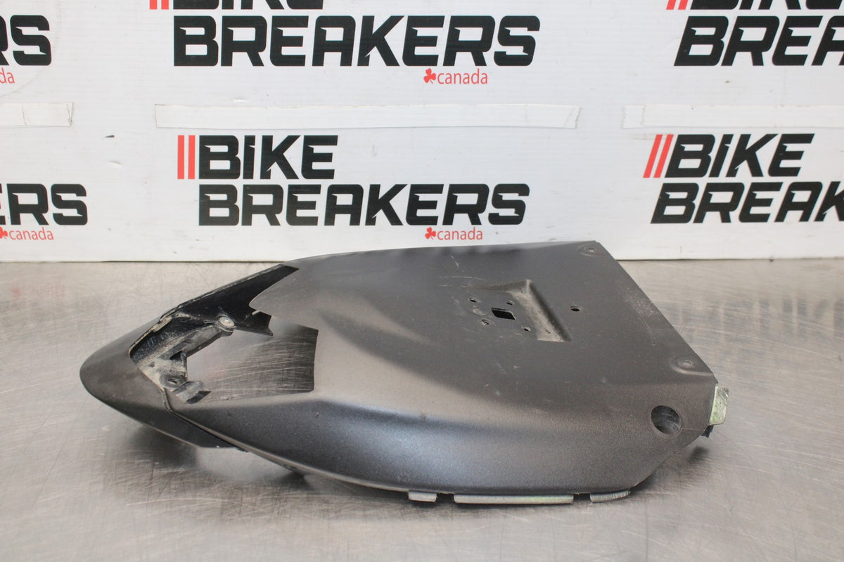 08 KAWASAKI NINJA ZX10R REAR BACK TAIL FAIRING COWL SHROUD