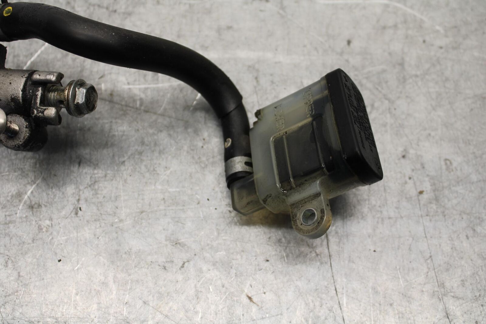 08-10 SUZUKI GSXR750 REAR BACK BRAKE MASTER CYLINDER W RESERVOIR BB58