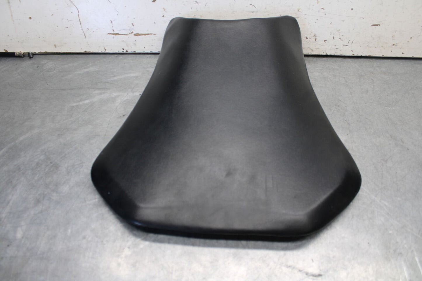 05-06 HONDA CBR600RR FRONT DRIVERS SEAT PAD SADDLE PILLION 77100-MEE-D00 BB655