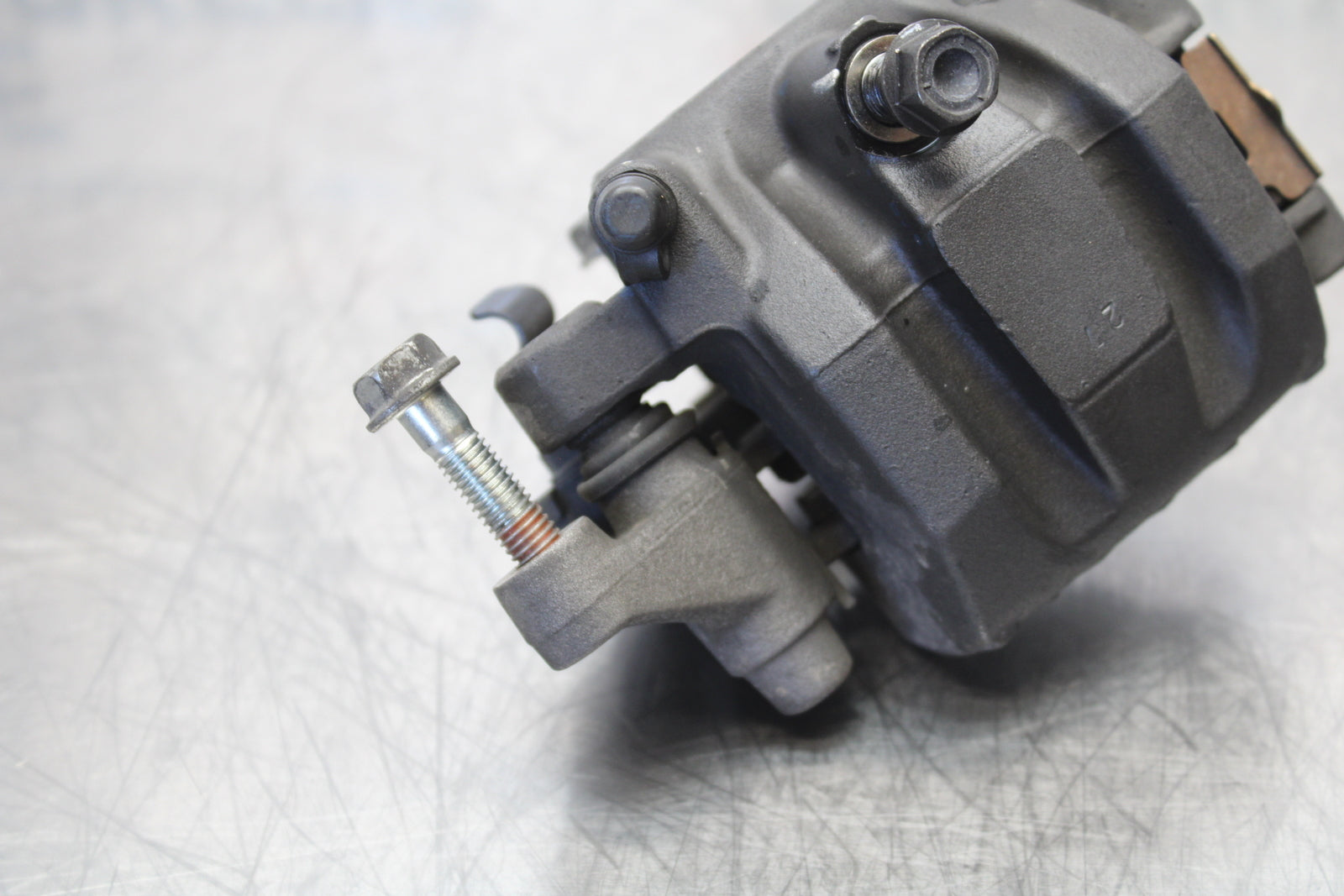 15-16 HONDA CB300F RIGHT FRONT BRAKE CALIPER BB150