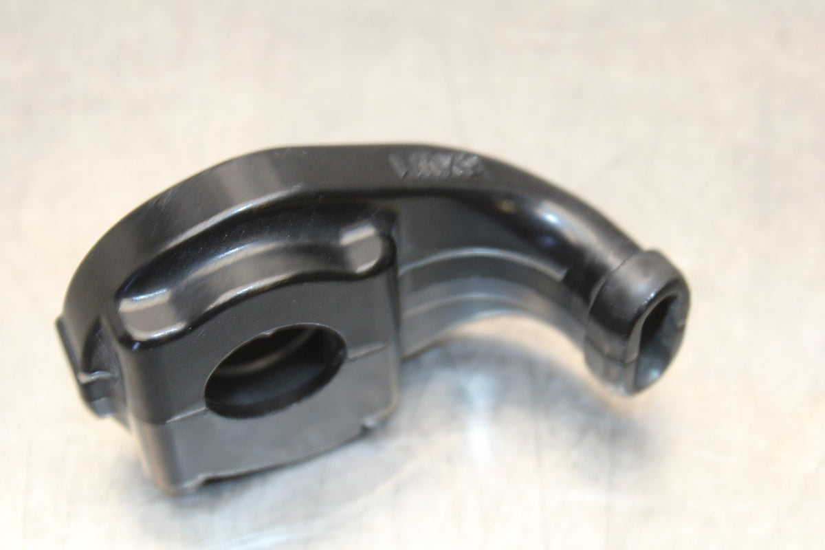 04-05 YAMAHA YZF R1 THROTTLE CABLE LINE HOUSING GUIDE BB173