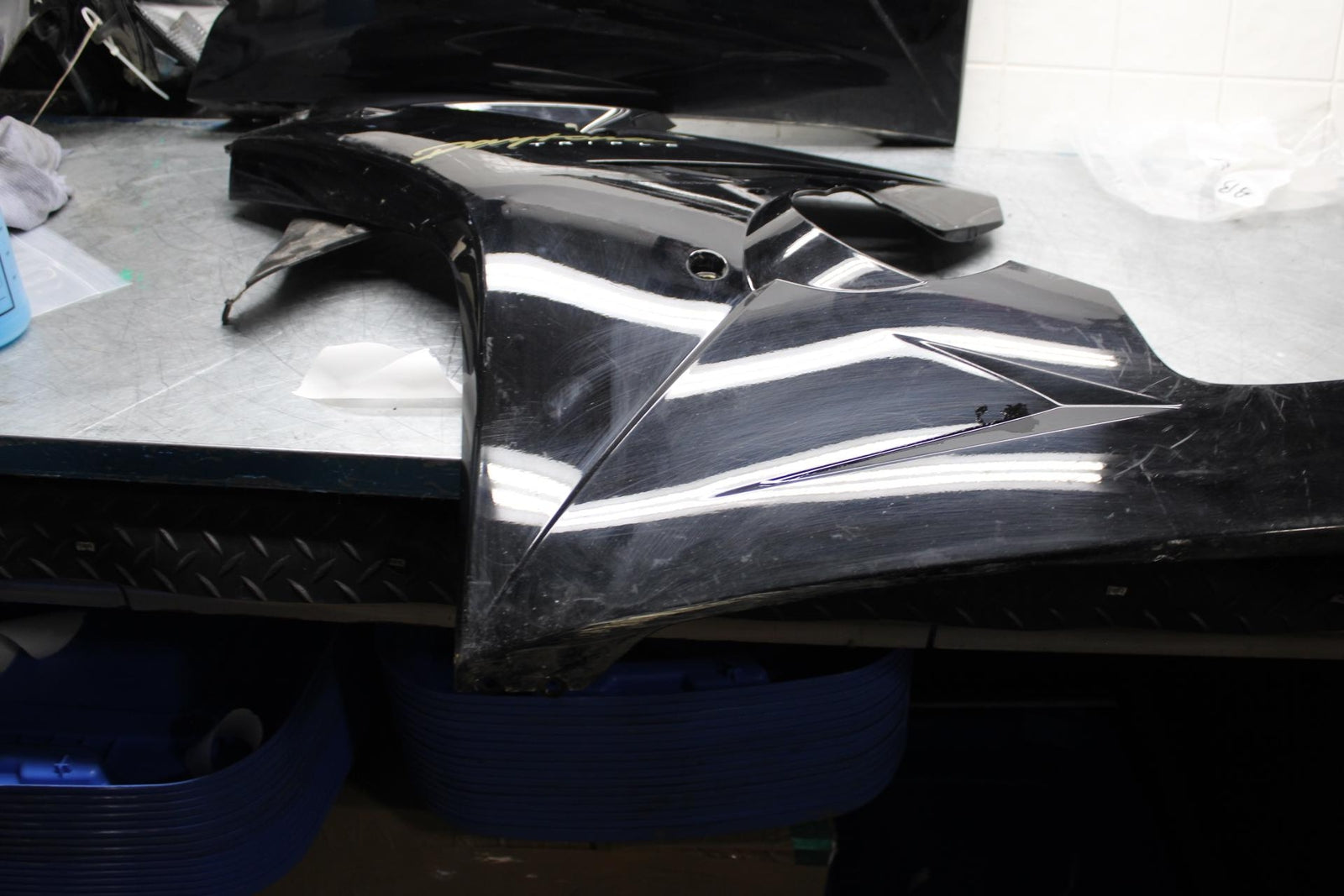 06-07 TRIUMPH DAYTONA 675 DAYTONA 675 LEFT LOWER MID UPPER SIDE FAIRING  BB441
